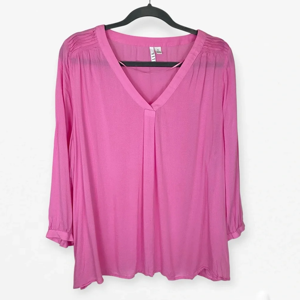 Elle Pink Flutter Sleeve Blouse Relaxed Style v-neck blouse top - Picture 5 of 9